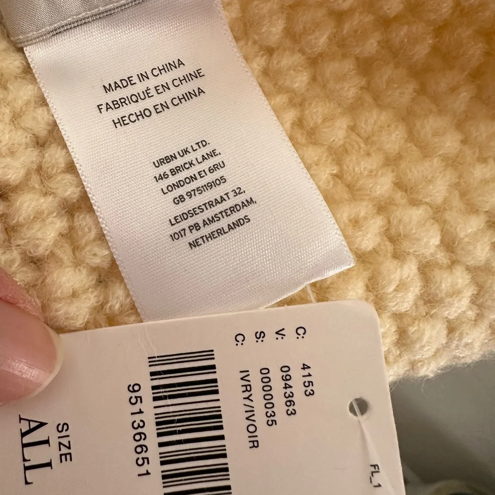 Anthropologie Maeve‎ Cream Knit Scarf with Rhinestone Accents NWT